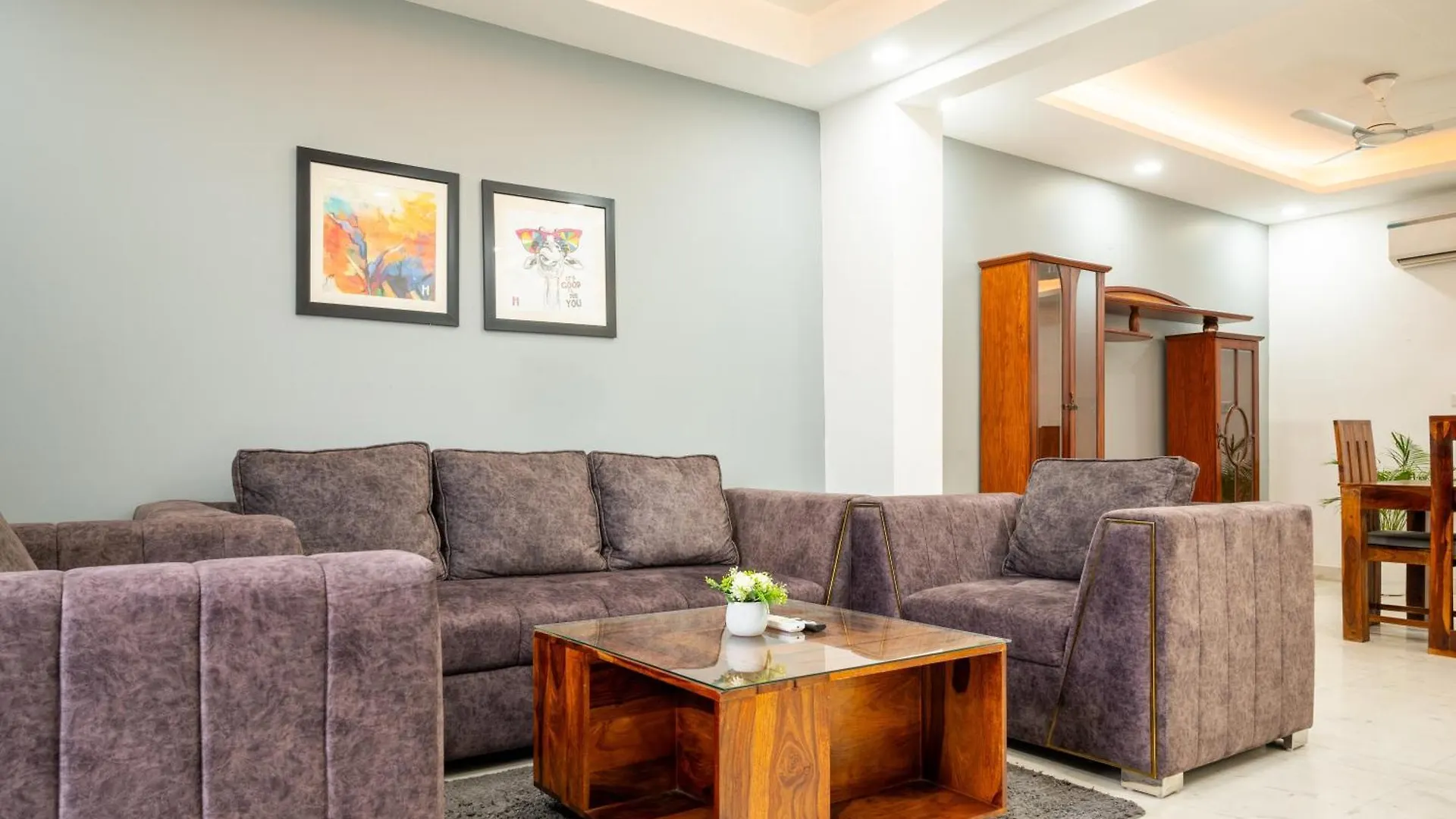 Housr 3 Bhk Apartment Sector 45 グルガウン インド