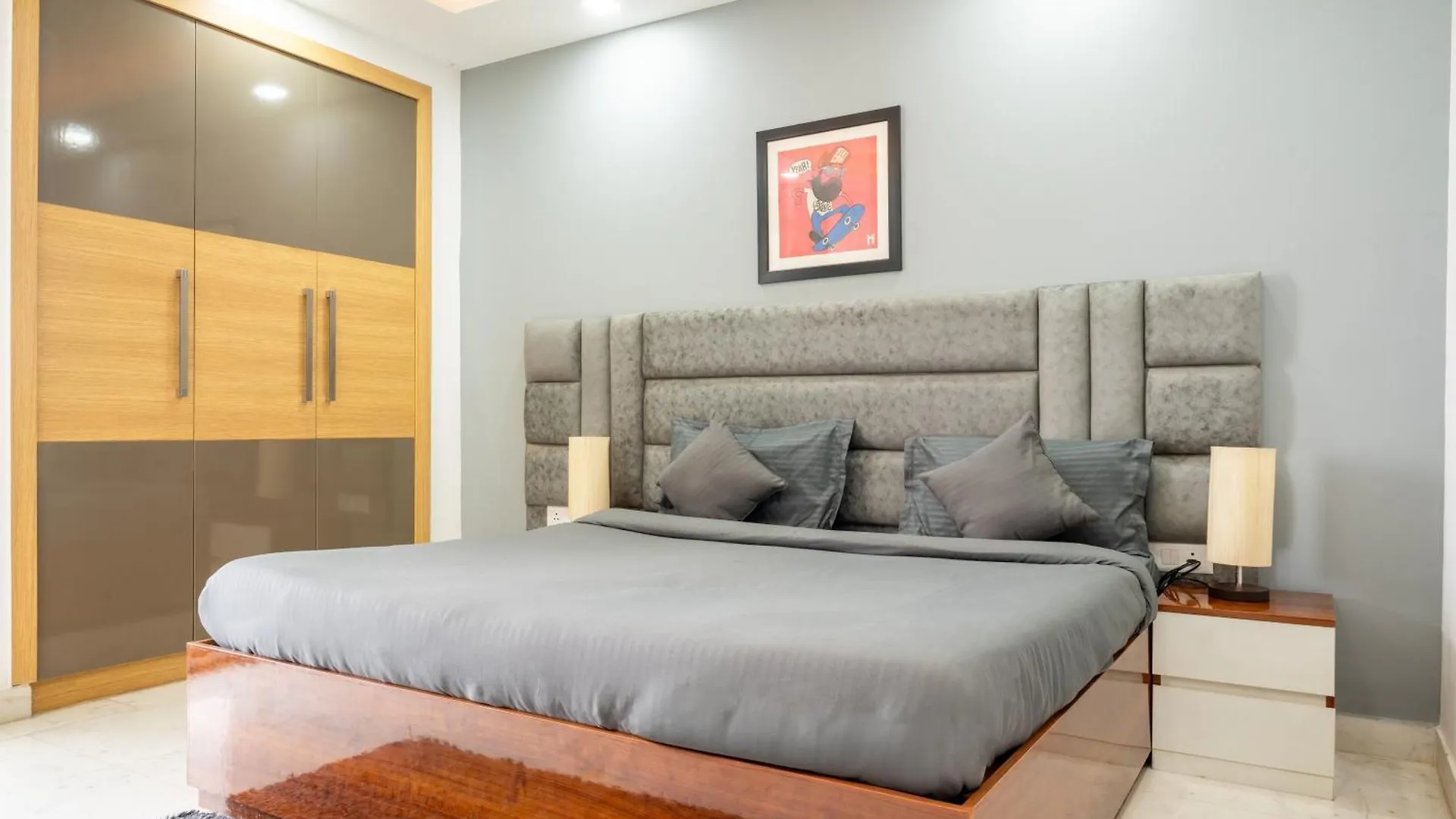 Housr 3 Bhk Apartment Sector 45 グルガウン
